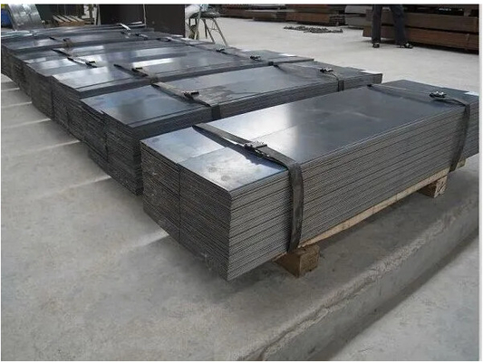 Tấm thép Corten trang trí cho nội thất sân trong Hố lửa khí